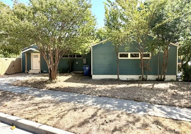 Photo 3 of Single family home for sale at 2681 Texas Dr, Dallas, TX 75211 | MLS# 21371955 | Listing updated on 2026-09-18