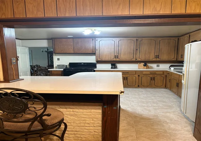 Photo 4 of Single family home for sale at 1581 Harbor Rd, Dallas, TX 75216 | MLS# 21372723 | Listing updated on 2026-08-30