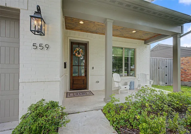 Photo 2 of Single family home for sale at 559 Coolair Dr, Dallas, TX 75218 | MLS# 21372870 | Listing updated on 2026-10-04