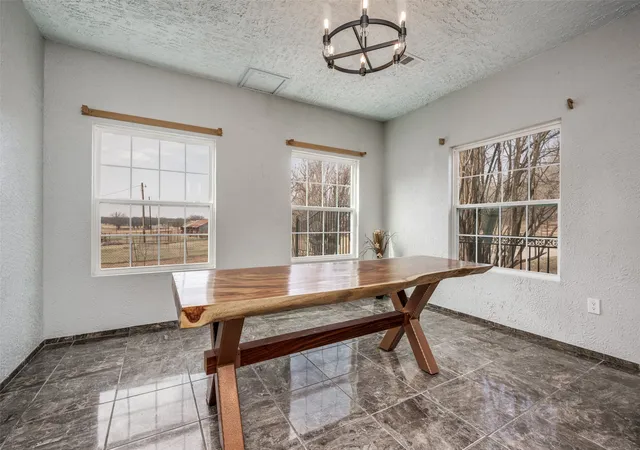 Photo 4 of Single family home for sale at 799 County Rd 1596, Alvord, TX 76225 | MLS# 21372885 | Listing updated on 2026-09-19