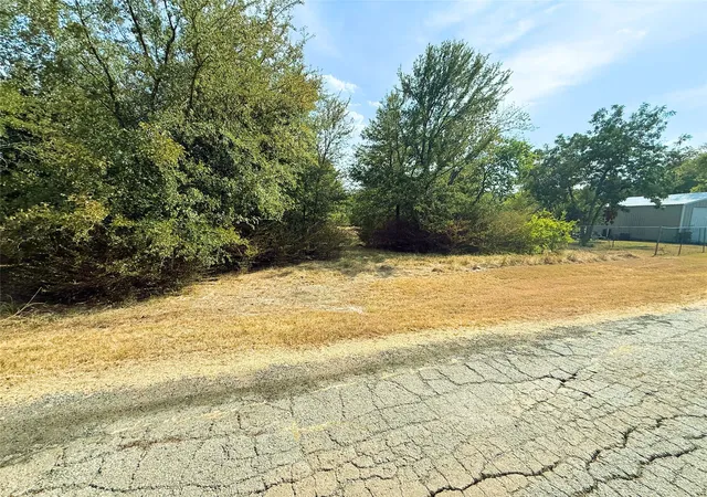 Photo 3 of Land for sale at 311 Harbor Vw, Point, TX 75472 | MLS# 21371724 | Listing updated on 2026-08-30