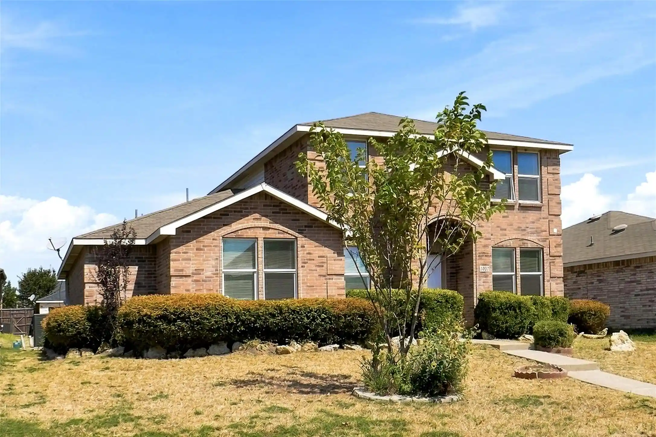 Photo 1 of Single family home for sale at 1027 Graystone Dr, Lancaster, TX 75134 | MLS# 21365808 | Listing updated on 2026-10-23