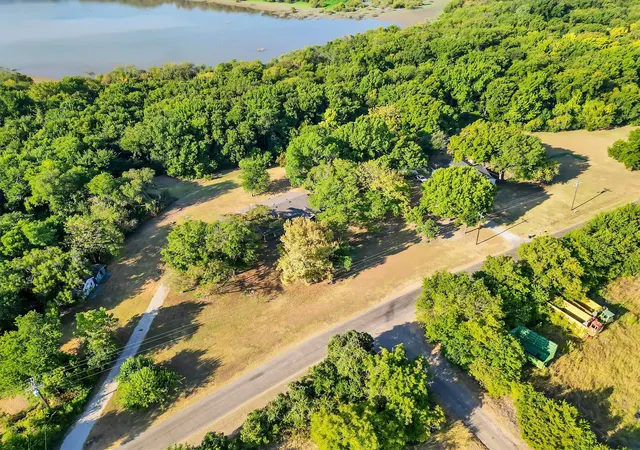 Photo 3 of Single family home for sale at 2162 Old Waxahachie Rd, Ennis, TX 75119 | MLS# 21372913 | Listing updated on 2026-09-19