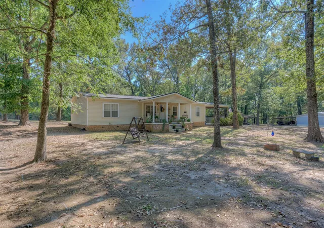 Photo 3 of Sale Pending at 8839 Sebastian Rd, Keithville, LA 71047 | MLS# 21372965 | Listing updated on 2026-09-15