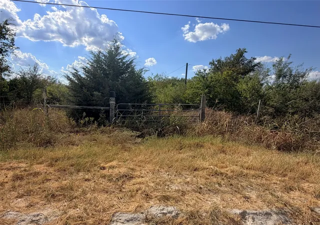 Photo 2 of Land for sale at Tbd Lcr 460, Mexia, TX 76667 | MLS# 21370319 | Listing updated on 2026-09-03