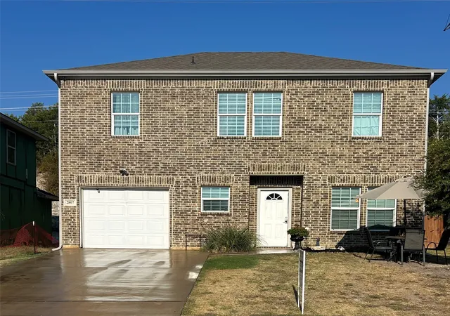 Photo 1 of Single family home for sale at 2807 Ainwick Ct, Dallas, TX 75227 | MLS# 21370736 | Listing updated on 2026-08-30