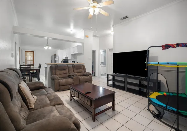 Photo 3 of Single family home for sale at 1724 Willow Hollow Dr, Garland, TX 75040 | MLS# 21373004 | Listing updated on 2026-08-31