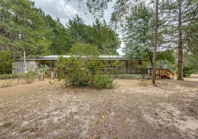 Photo 3 of Manufactured home for sale at 1842 County Road 1105, Ravenna, TX 75476 | MLS# 21371579 | Listing updated on 2026-09-24
