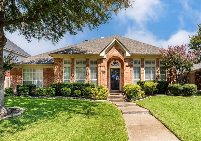 Photo 2 of Single family home for sale at 5116 Dewdrop Ln, Fort Worth, TX 76123 | MLS# 21372837 | Listing updated on 2026-08-30