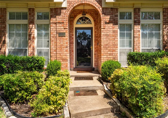 Photo 3 of Single family home for sale at 5116 Dewdrop Ln, Fort Worth, TX 76123 | MLS# 21372837 | Listing updated on 2026-08-30