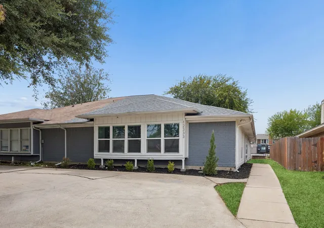 Photo 1 of Single family home for sale at 12333 Ferris Creek Ln, Dallas, TX 75243 | MLS# 21372602 | Listing updated on 2026-10-05
