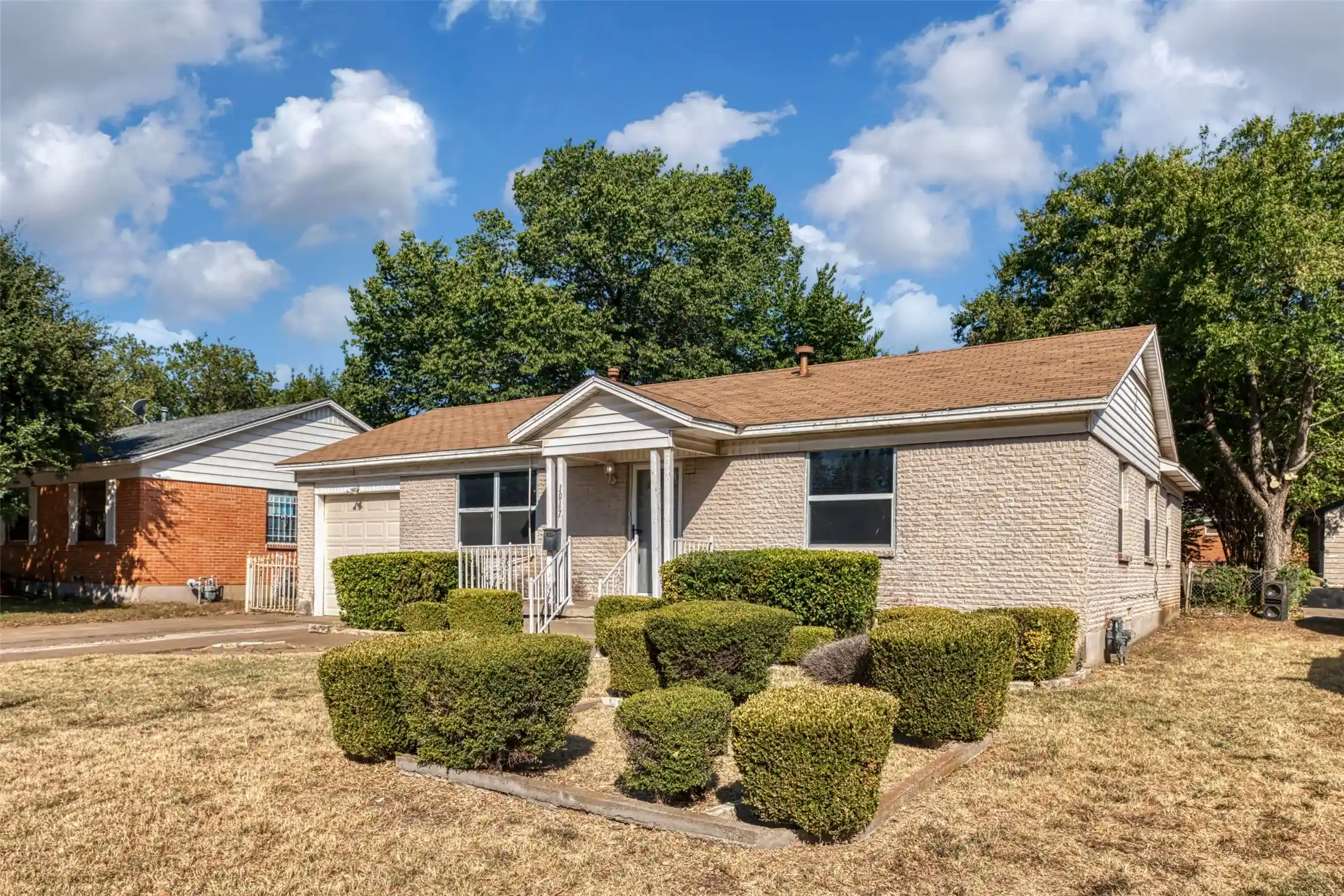 Photo 1 of Single family home for sale at 1017 E Spurgeon St, Fort Worth, TX 76115 | MLS# 21373040 | Listing updated on 2026-10-25