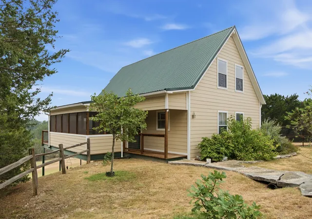 Photo 1 of Single family home for sale at 320 Schooner Wy, Bluff Dale, TX 76433 | MLS# 21371554 | Listing updated on 2026-09-01