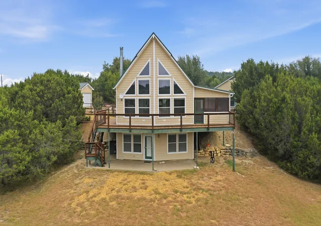 Photo 2 of Single family home for sale at 320 Schooner Wy, Bluff Dale, TX 76433 | MLS# 21371554 | Listing updated on 2026-09-01