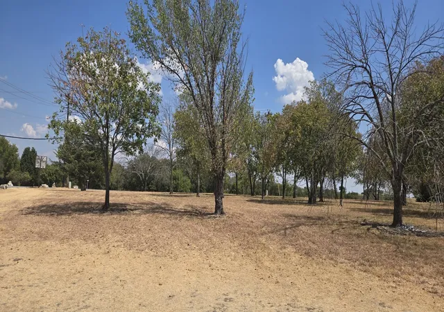 Photo 2 of Single family home for sale at 139 Pecan Dr, Gainesville, TX 76240 | MLS# 21373055 | Listing updated on 2026-10-08