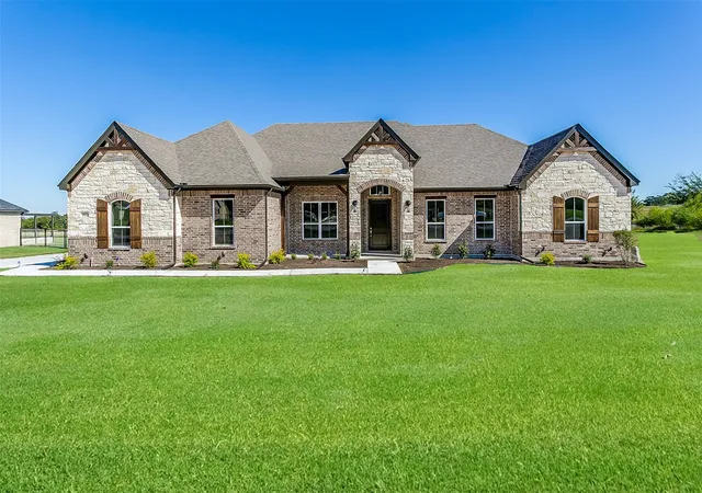 Photo 1 of Single family home for sale at 1014 Gonzollas Rd, Springtown, TX 76082 | MLS# 21371302 | Listing updated on 2026-10-05