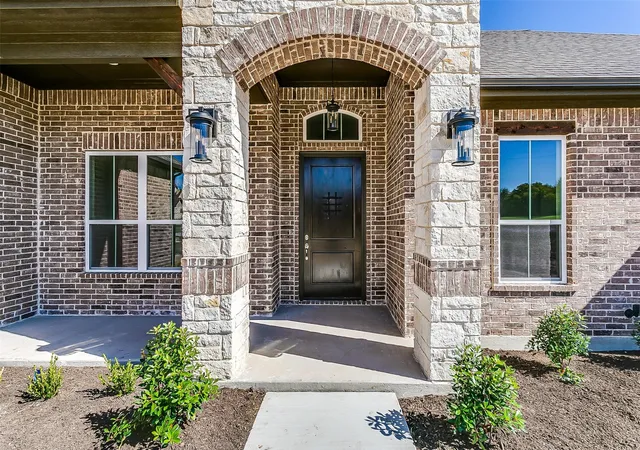 Photo 2 of Single family home for sale at 1014 Gonzollas Rd, Springtown, TX 76082 | MLS# 21371302 | Listing updated on 2026-10-05