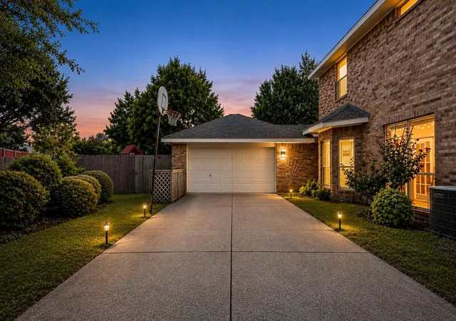 Photo 3 of Single family home for sale at 3509 Mistletoe Ln, Rowlett, TX 75088 | MLS# 21373110 | Listing updated on 2026-08-30
