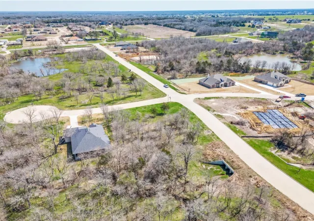Photo 2 of Single family home for sale at 4111 Vista Oak Dr, Royse City, TX 75189 | MLS# 21373120 | Listing updated on 2026-09-03