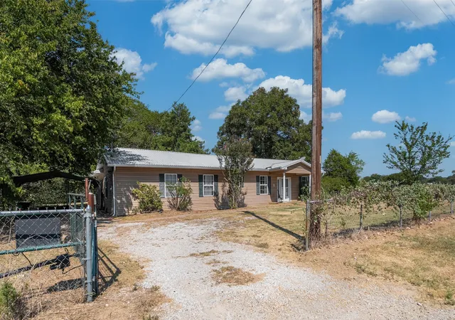 Photo 2 of Single family home for sale at 6031 Fm 316, Payne Springs, TX 75156 | MLS# 21372302 | Listing updated on 2026-10-03