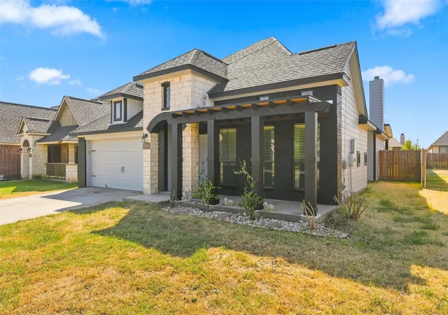 Photo 2 of Single family home for sale at 10409 Condor Loop, Waco, TX 76708 | MLS# 21373192 | Listing updated on 2026-08-31