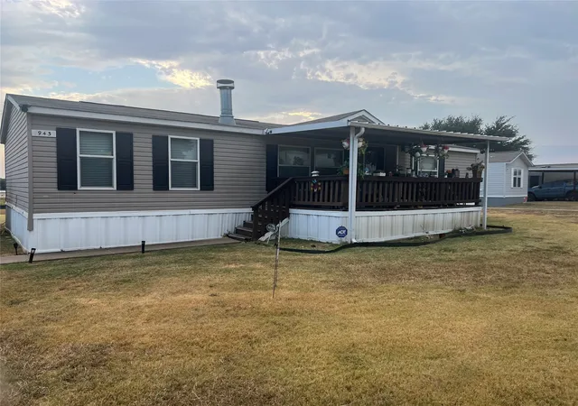 Photo 1 of Manufactured home for sale at 943 Winning Colors Dr, Wilmer, TX 75172 | MLS# 21373196 | Listing updated on 2026-08-31