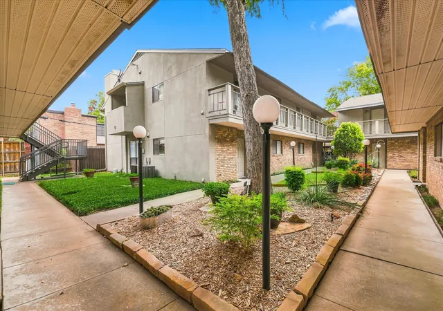 Photo 3 of Sale Pending at 4916 Byers Ave #A, Fort Worth, TX 76107 | MLS# 21372339 | Listing updated on 2026-09-20