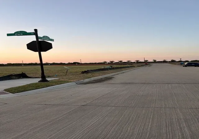 Photo 4 of Land for sale at 911 Loyola Dr, Prosper, TX 75078 | MLS# 21373269 | Listing updated on 2026-08-31