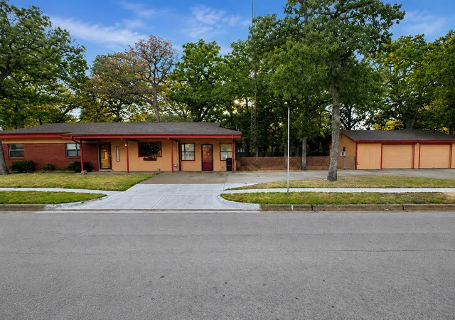 Photo 1 of Single family home for sale at 801 Paula St, Kennedale, TX 76060 | MLS# 21372790 | Listing updated on 2026-08-31