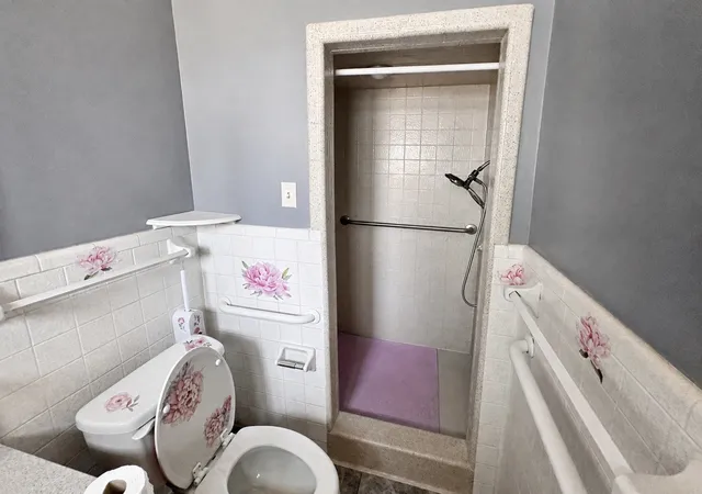 Photo 4 of Single family home for sale at 801 Paula St, Kennedale, TX 76060 | MLS# 21372790 | Listing updated on 2026-08-31