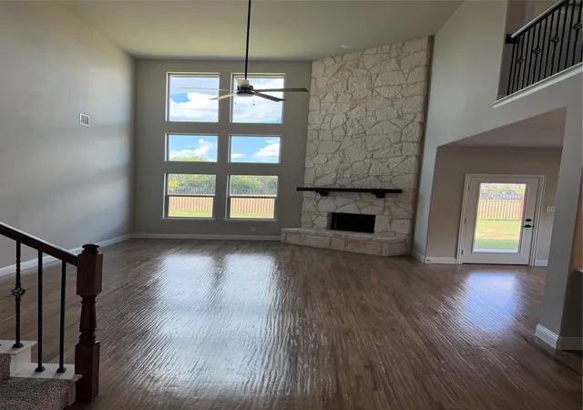 Photo 3 of Single family home for sale at 613 Red Maple Rd, Waxahachie, TX 75165 | MLS# 21373345 | Listing updated on 2026-08-31