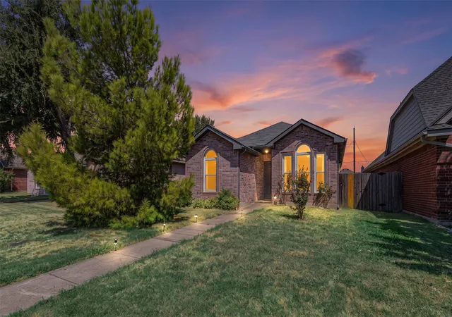 Photo 1 of Single family home for sale at 1403 E Brown St, Wylie, TX 75098 | MLS# 21373354 | Listing updated on 2026-08-31