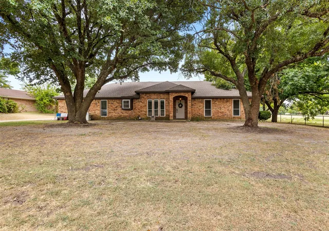 Photo 1 of Single family home for sale at 844 Fm 2194, Farmersville, TX 75442 | MLS# 21367238 | Listing updated on 2026-08-31