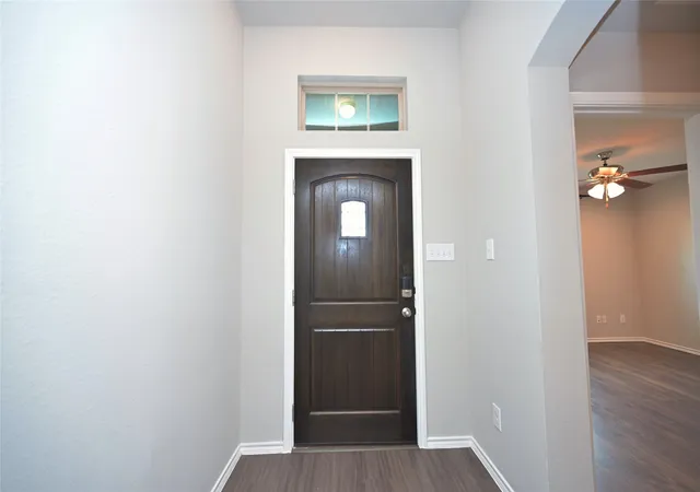 Photo 3 of Single family home for sale at 9212 Glen Mills Trl, Fort Worth, TX 76179 | MLS# 21360632 | Listing updated on 2026-10-01