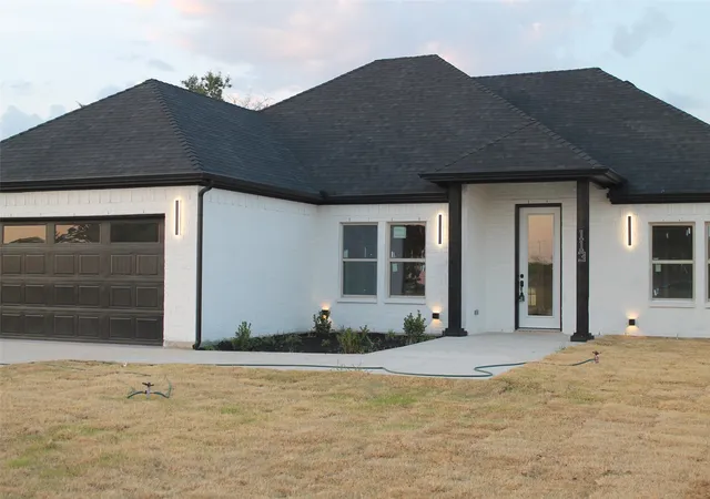 Photo 4 of Single family home for sale at 113 Scenic Rd, Trinidad, TX 75163 | MLS# 21373408 | Listing updated on 2026-09-19