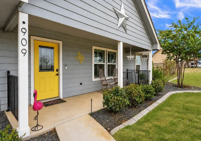 Photo 2 of Single family home for sale at 909 Erwin Rd, Poolville, TX 76487 | MLS# 21372661 | Listing updated on 2026-10-03