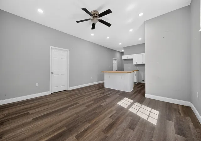 Photo 2 of Multi family home for sale at 514 W 6th Street, Bonham, TX 75418 | MLS# 21373484 | Listing updated on 2026-08-31