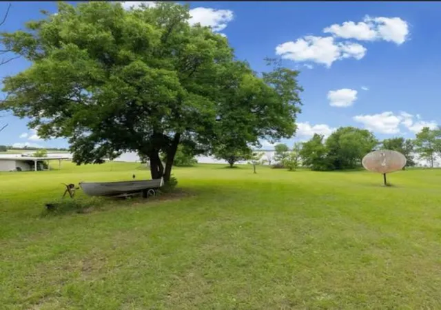 Photo 3 of Single family home for sale at 533 Ideal Cir, Quinlan, TX 75474 | MLS# 21373511 | Listing updated on 2026-09-03