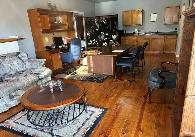 Photo 3 of Single family home for sale at 1004 Church St, Sulphur Springs, TX 75482 | MLS# 21371818 | Listing updated on 2026-08-31