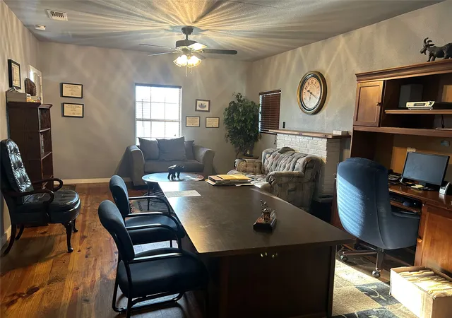 Photo 4 of Single family home for sale at 1004 Church St, Sulphur Springs, TX 75482 | MLS# 21371818 | Listing updated on 2026-08-31