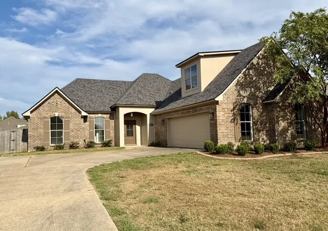 Single family home for sale at 3903 Le Brooke Ln, Benton, LA 71006 | MLS# 21373539