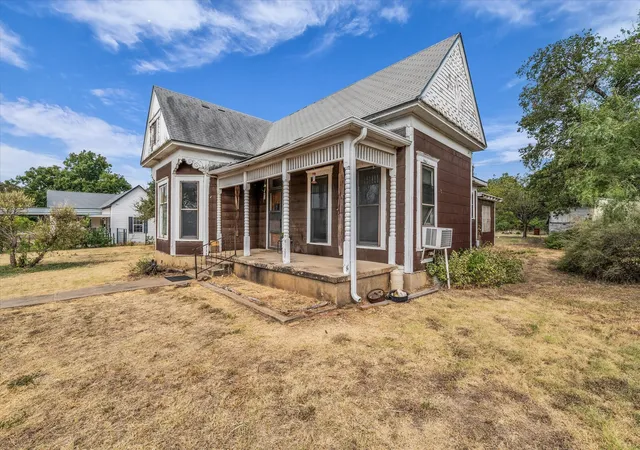 Photo 1 of Single family home for sale at 147 Illinois Ave, China Spring, TX 76633 | MLS# 21373508 | Listing updated on 2026-08-31