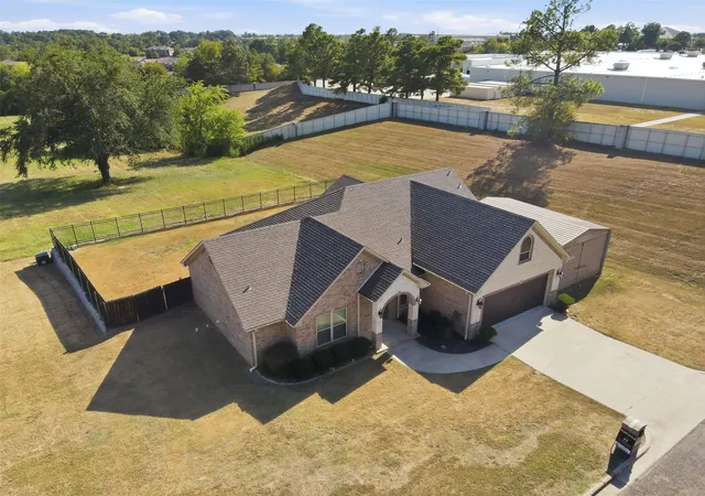 Photo 28 of Single family home for sale at 310 Rosewood, Mount Pleasant, TX 75455 | MLS# 21373561 | Listing updated on 2026-10-02
