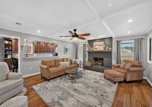Photo 3 of House for sale at 1413 W State Hwy 56, Bonham, TX 75418 | MLS# 21369753 | Listing updated on 2026-08-31