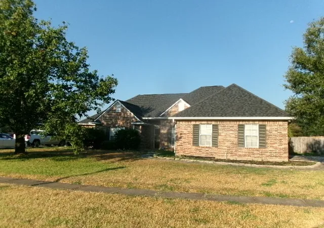 Photo 2 of Single family home for sale at 2425 Churchill Dr, Bossier City, LA 71111 | MLS# 21373601 | Listing updated on 2026-08-31