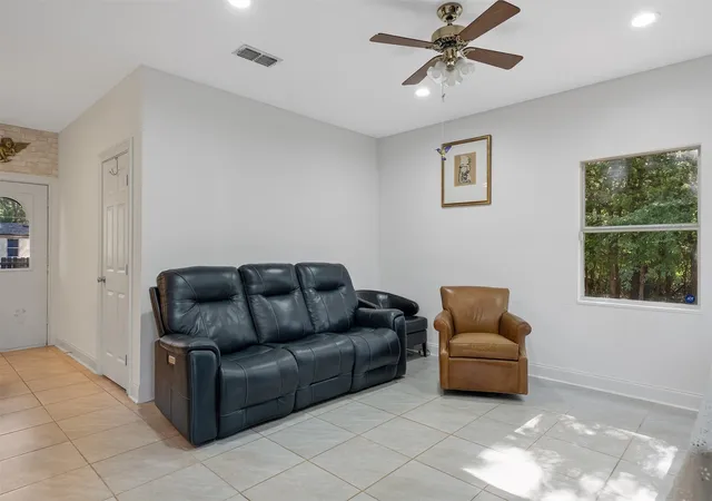 Photo 4 of Single family home for sale at 629 El Paso, Bullard, TX 75757 | MLS# 21373580 | Listing updated on 2026-08-31