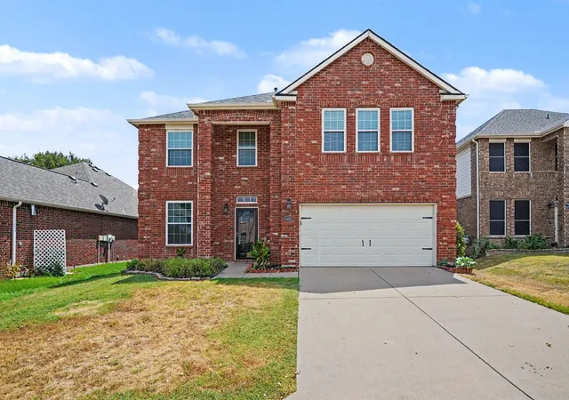 Photo 2 of Single family home for sale at 5400 Sonoma Dr, Fort Worth, TX 76244 | MLS# 21373018 | Listing updated on 2026-08-31