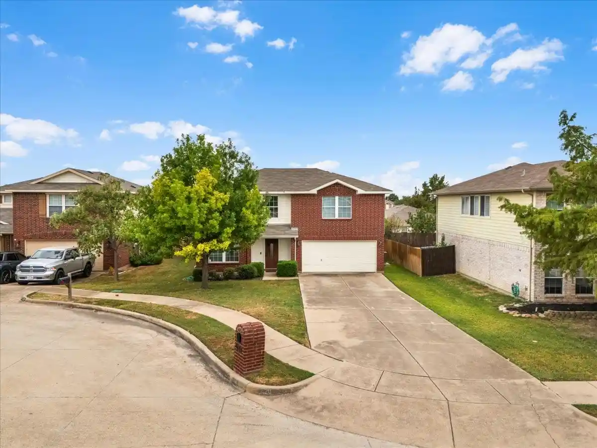 Single family home for sale at 4120 Milestone Ct, Fort Worth, TX 76244 | MLS# 21373411