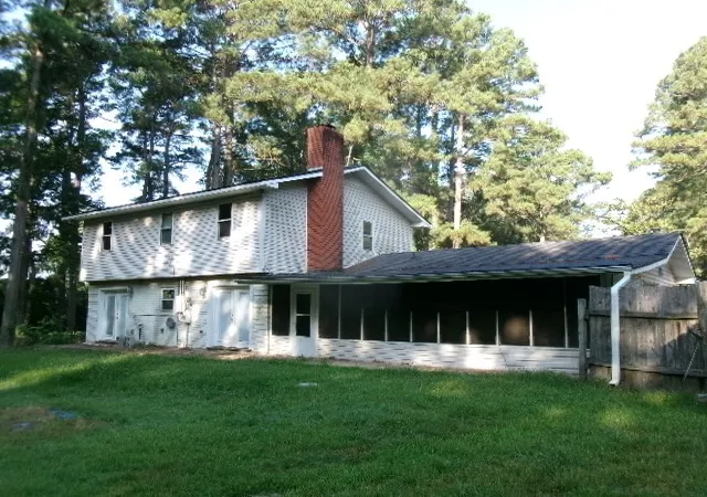 Photo 3 of Sale Pending at 101 Pine Lake Dr, Haughton, LA 71037 | MLS# 21373624 | Listing updated on 2026-09-04