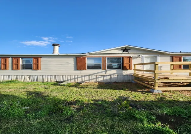 Photo 2 of Manufactured home for sale at 441 Quail Chase Dr, Decatur, TX 76234 | MLS# 21370189 | Listing updated on 2026-08-31